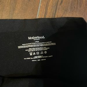 Motherhood maternity leggings large worn once